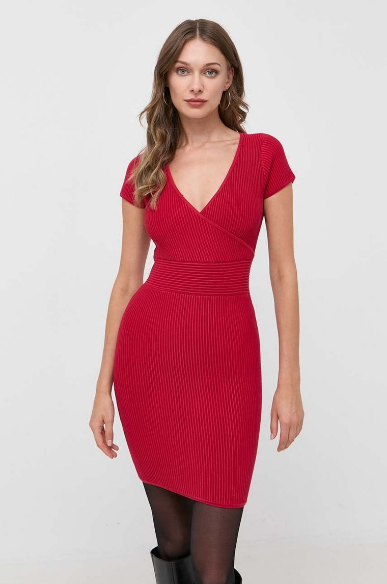 Guess sukienka kolor czerwony mini dopasowana