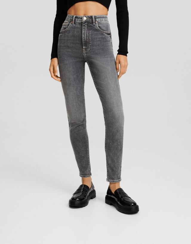 Bershka Jeansy Skinny Z Bardzo Wysokim Stanem Kobieta 34 Szary