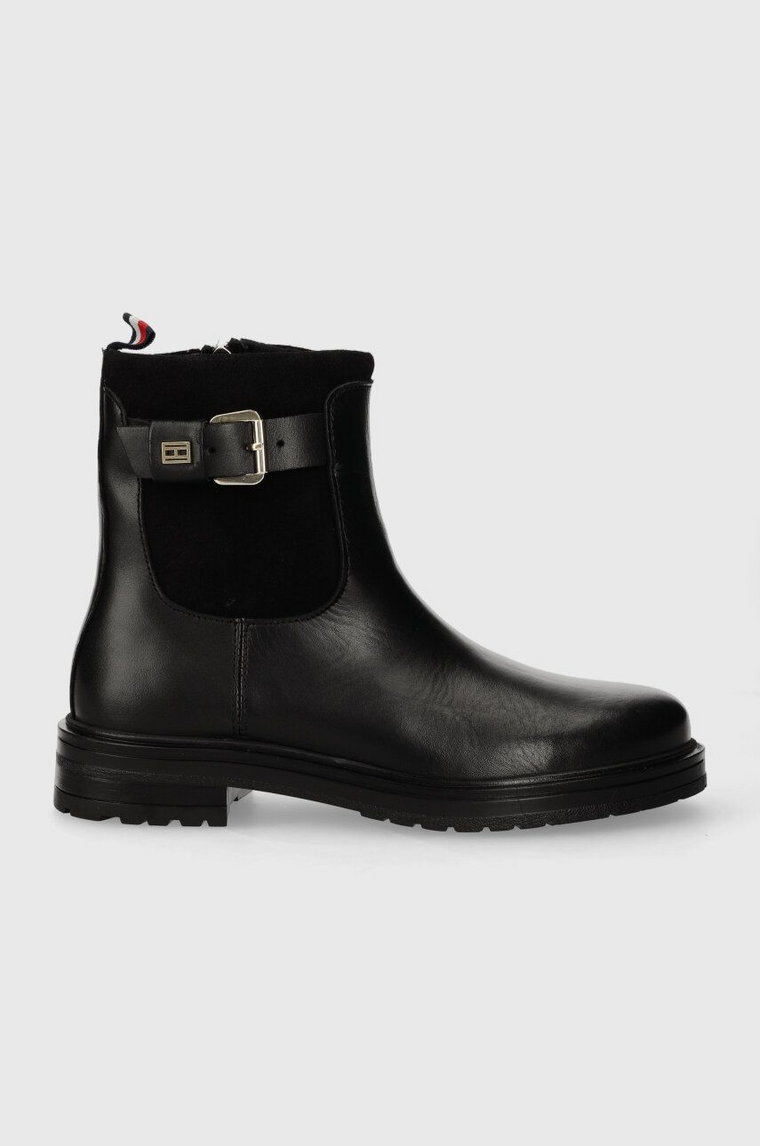 Tommy Hilfiger botki skórzane BELT BOOTIE MATERIAL MIX damskie kolor czarny na płaskim obcasie FW0FW07477