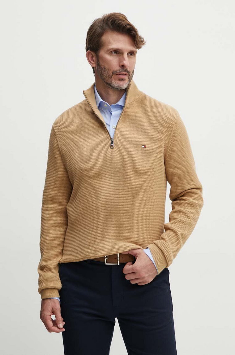 Tommy Hilfiger sweter bawełniany kolor beżowy lekki z półgolfem MW0MW35471
