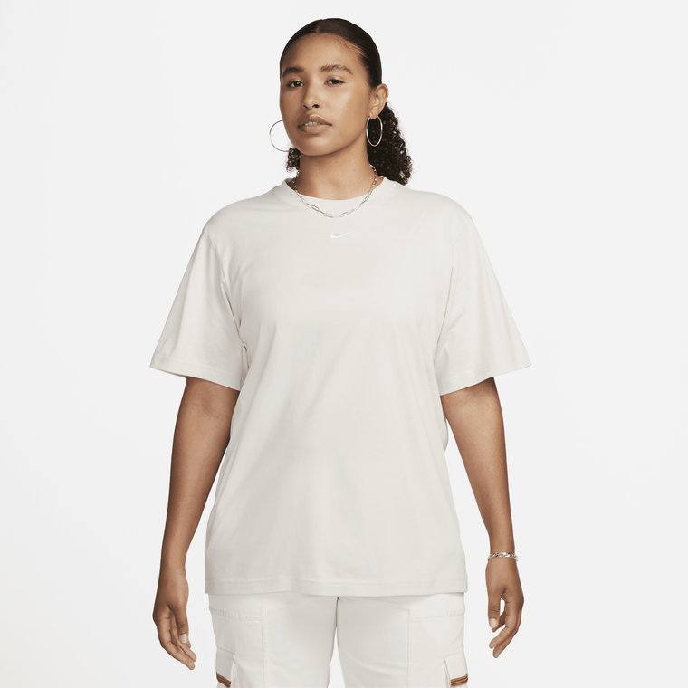 T-shirt damski Nike Sportswear Essential - Brązowy