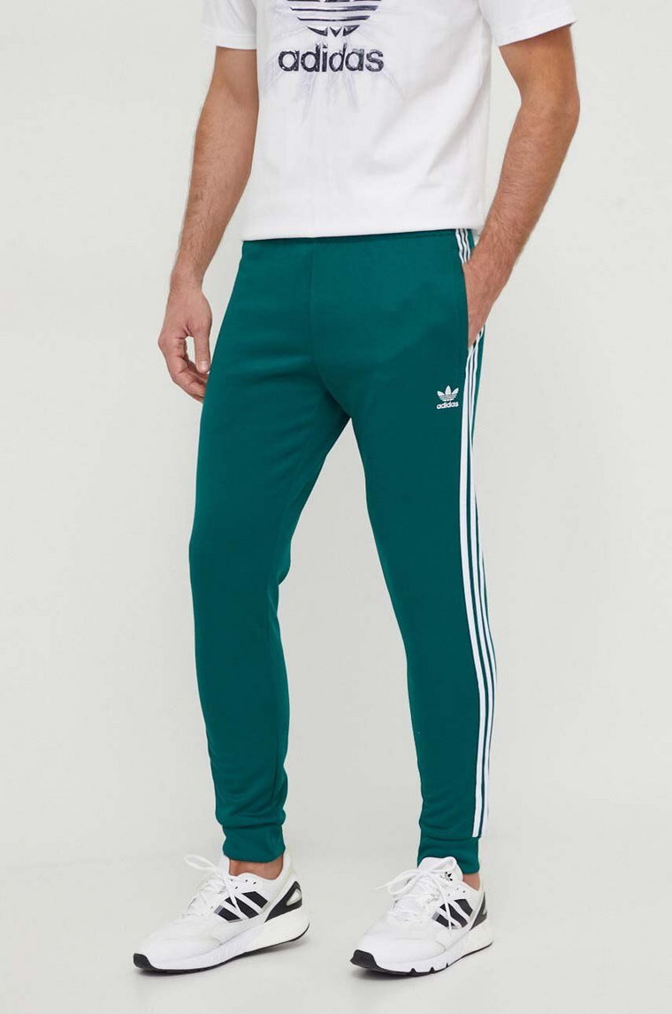 adidas Originals spodnie dresowe kolor zielony z aplikacją  IR9886