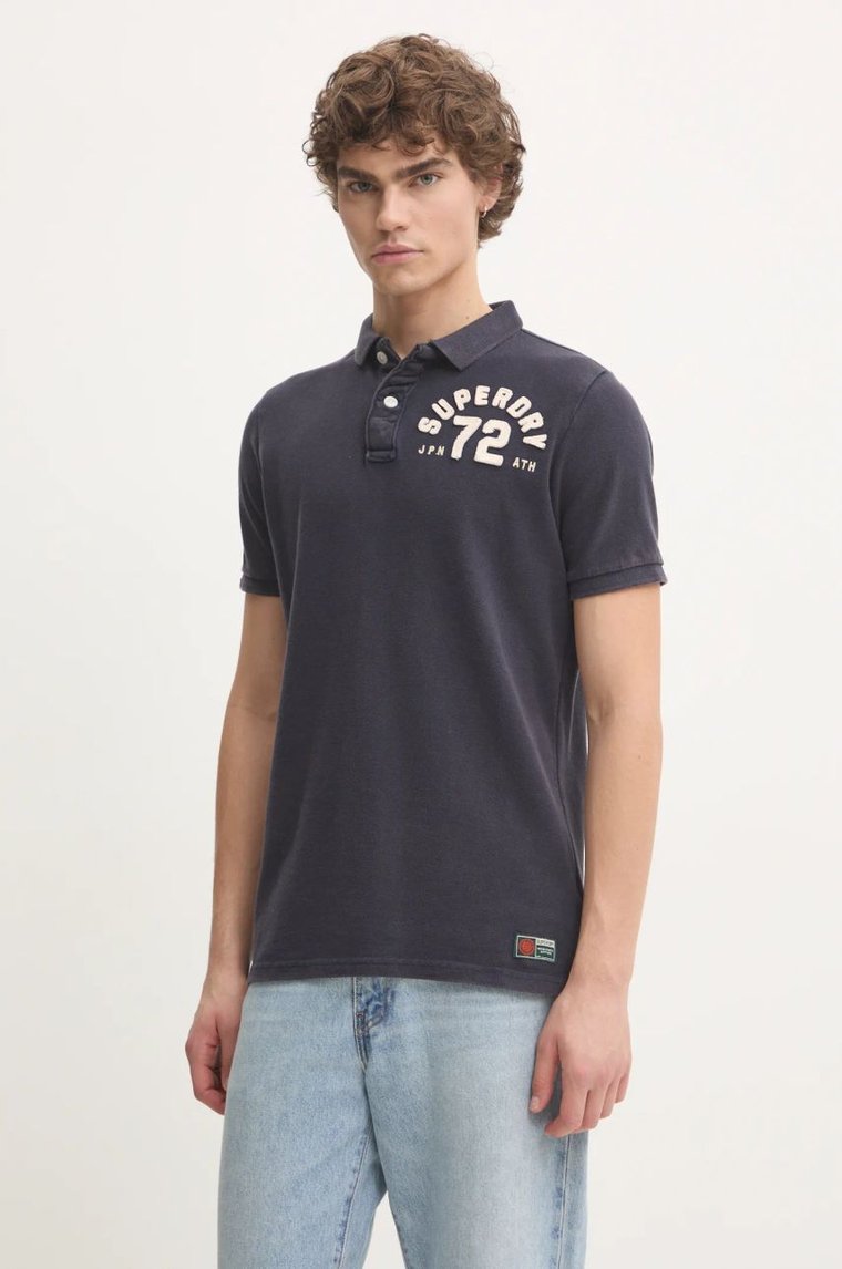 Superdry polo bawełniane kolor granatowy z aplikacją M1110396A-98T