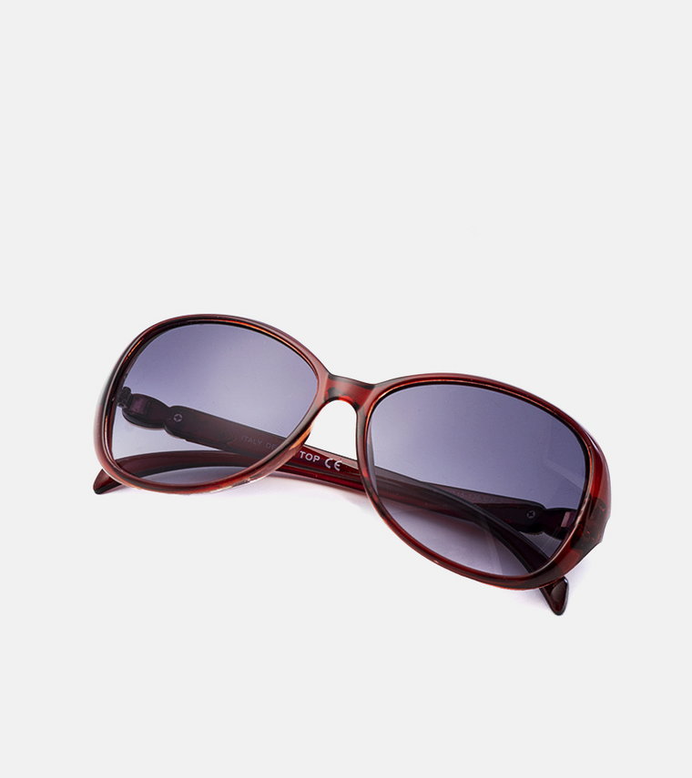 Czerwone okulary przeciwsłoneczne Alvesa