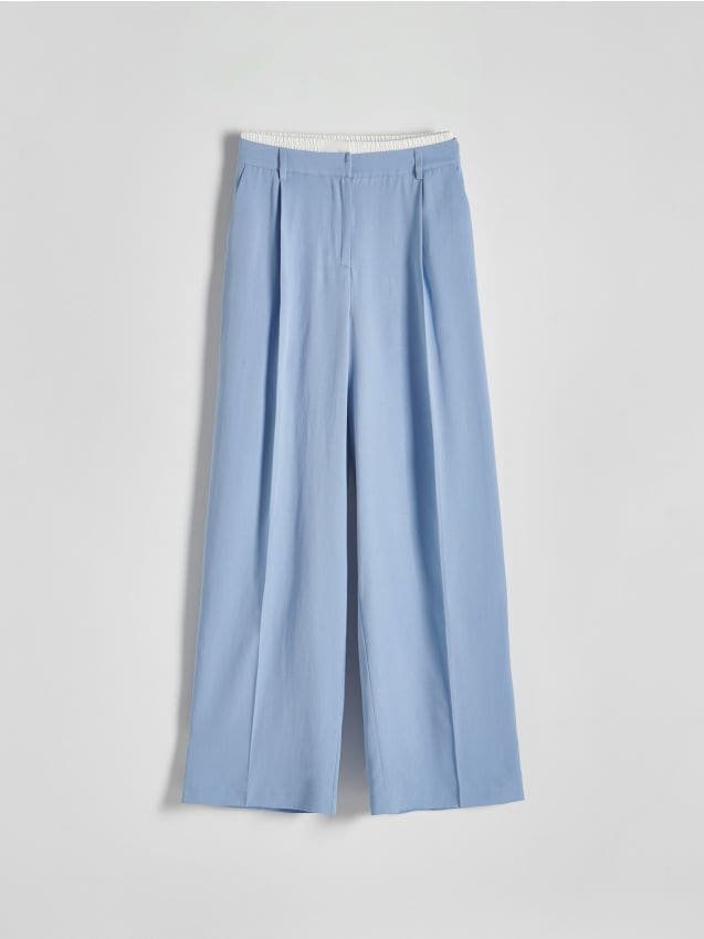 Reserved - Spodnie z lyocellu z bieliźnianą wstawką - jasnoniebieski