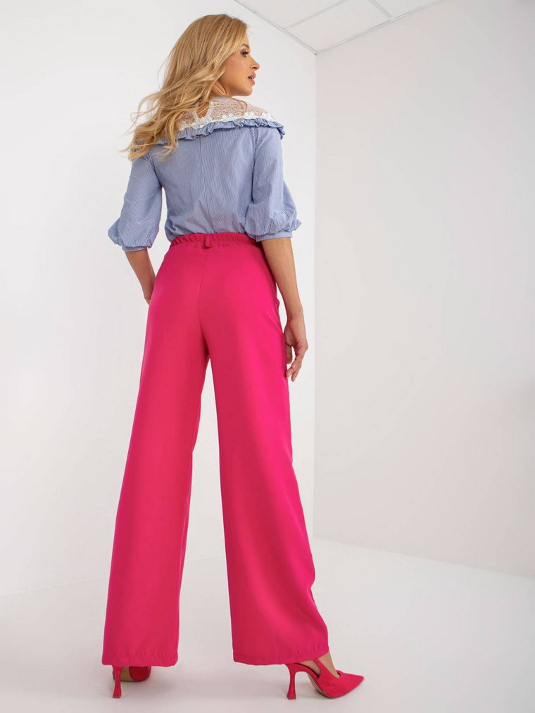 Spodnie z materiału ciemny różowy elegancki klasyczny szwedy materiałowe nogawka szeroka suwak guziki