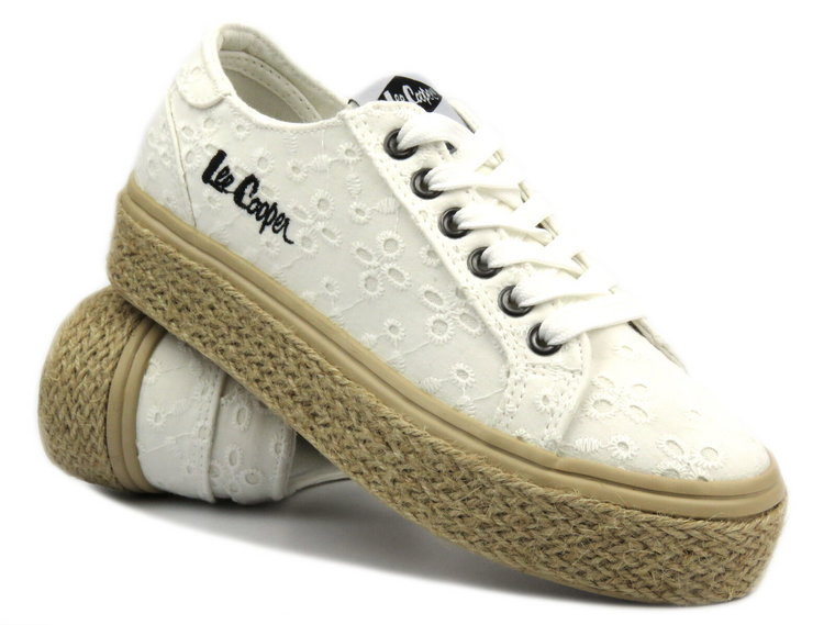 Trampki damskie z plecioną podeszwą - Lee Cooper LCW-24-44-2425L, białe