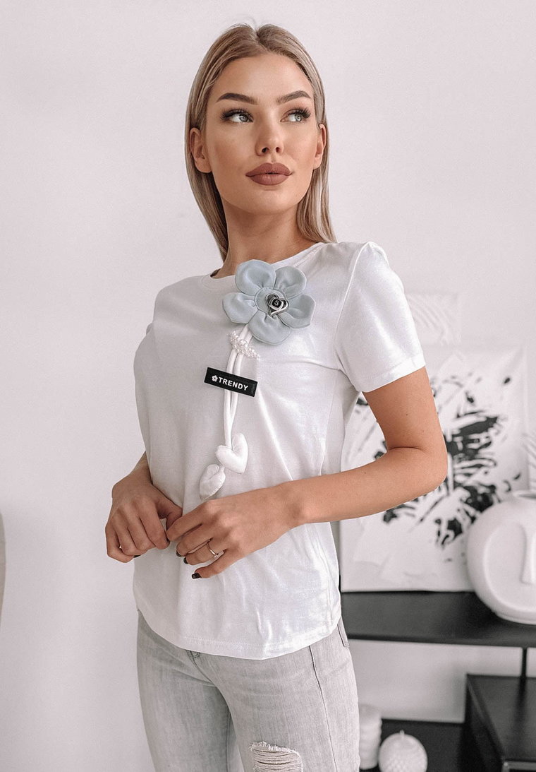 Bluzka Flower biała z niebieskim kwiatem L/XL