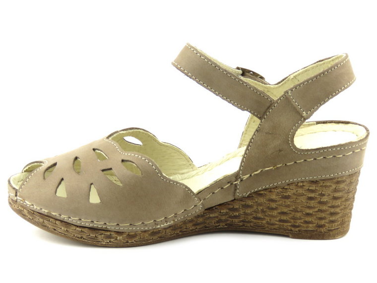 Wygodne sandały damskie w stylu pin-up - HELIOS Komfort 4023, beżowe