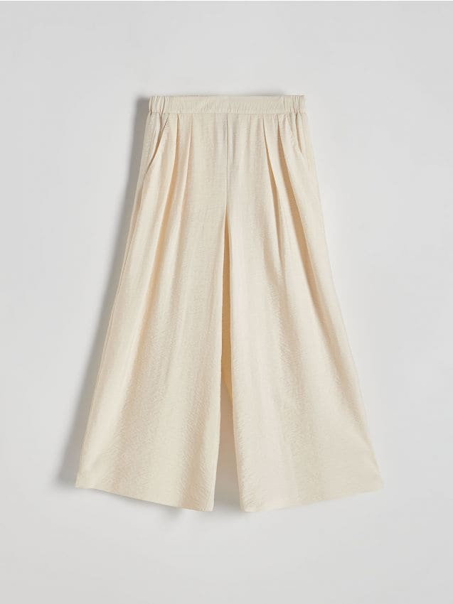 Reserved - Spodnie culotte z wiskozy - złamana biel