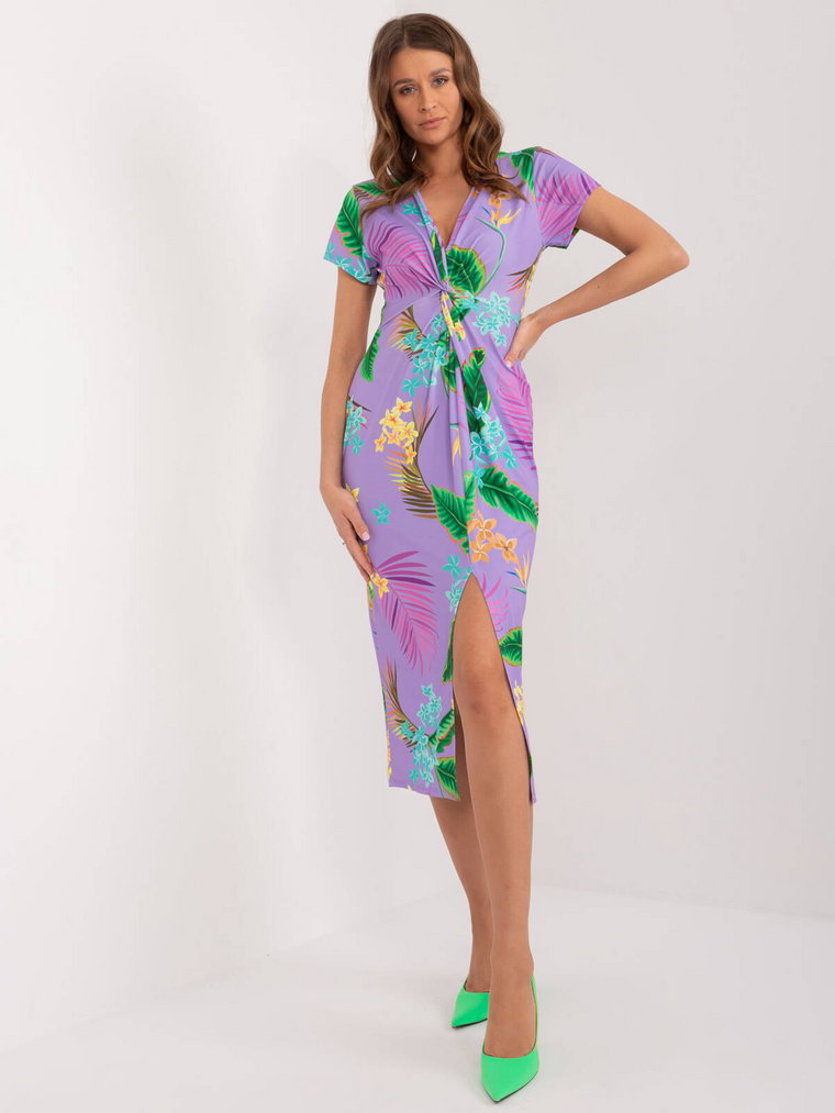 Sukienka z printem fioletowy dekolt w kształcie V rękaw krótki długość midi