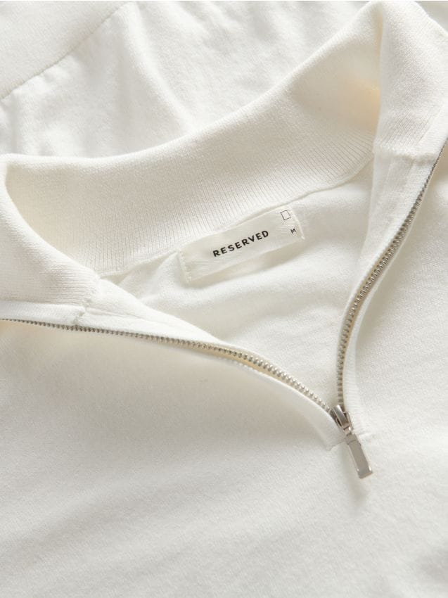 Reserved - Sweter ze stójką - złamana biel