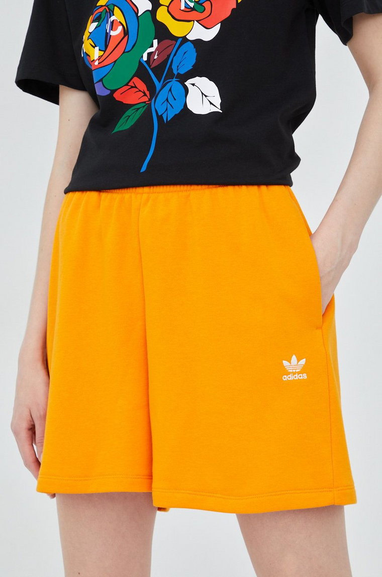 adidas Originals szorty Adicolor HC0627 damskie kolor pomarańczowy z aplikacją high waist HC0627-BORANG