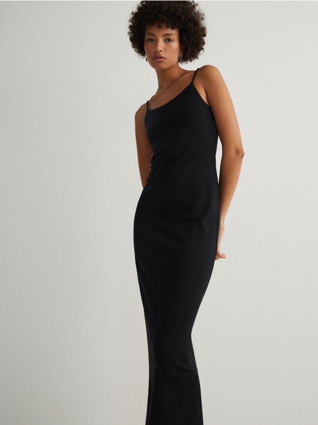 Reserved - Dzianinowa sukienka midi - czarny
