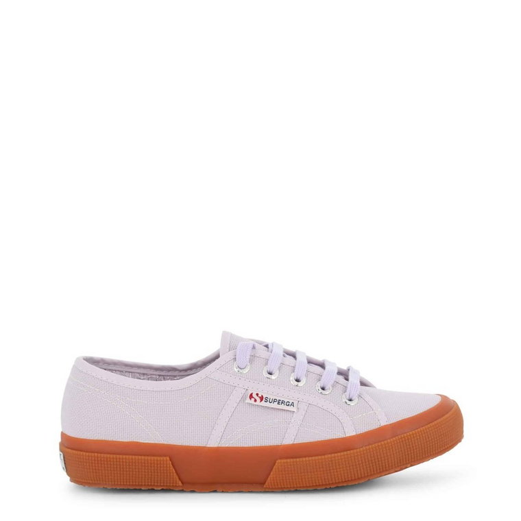 Sneakersy marki Superga model 2750-CotuClassic-S000010W kolor Fioletowy. Obuwie Damskie. Sezon: Wiosna/Lato