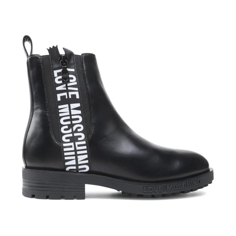 Boots Moschino