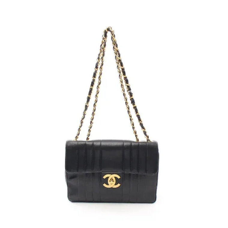 Używana czarna skórzana torba na ramię Chanel Vintage