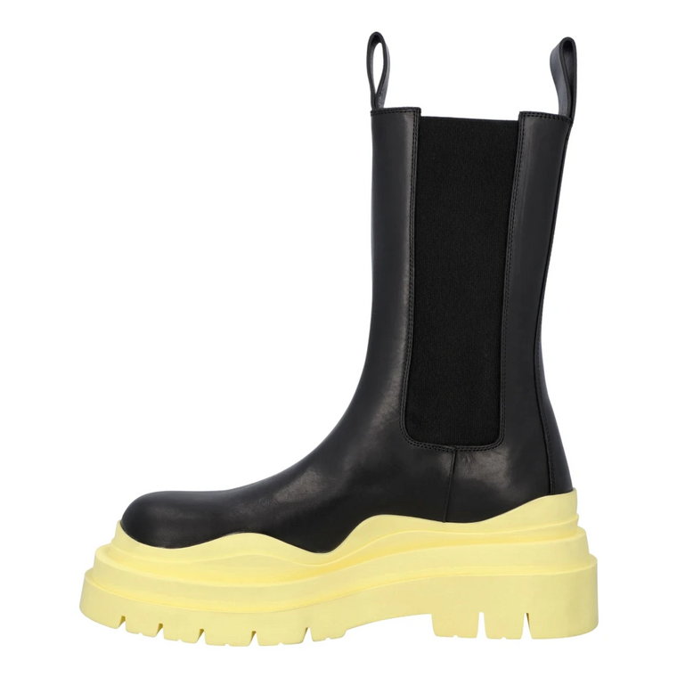 Bottega Veneta Women Tire Chelsea Boots in Czarny Lemonade Calfskin Bottega Veneta