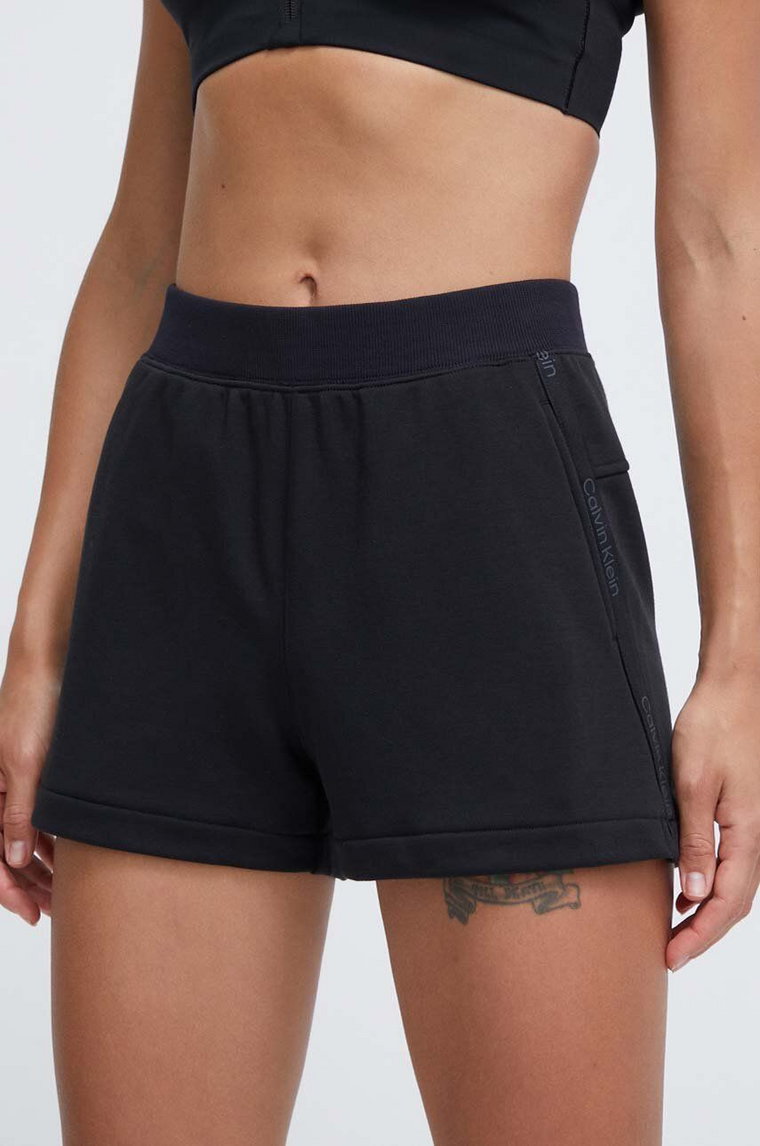 Calvin Klein Performance szorty treningowe kolor czarny gładkie medium waist