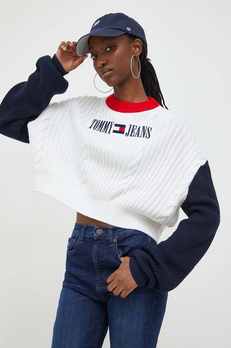 Tommy Jeans sweter damski kolor beżowy lekki DW0DW17497