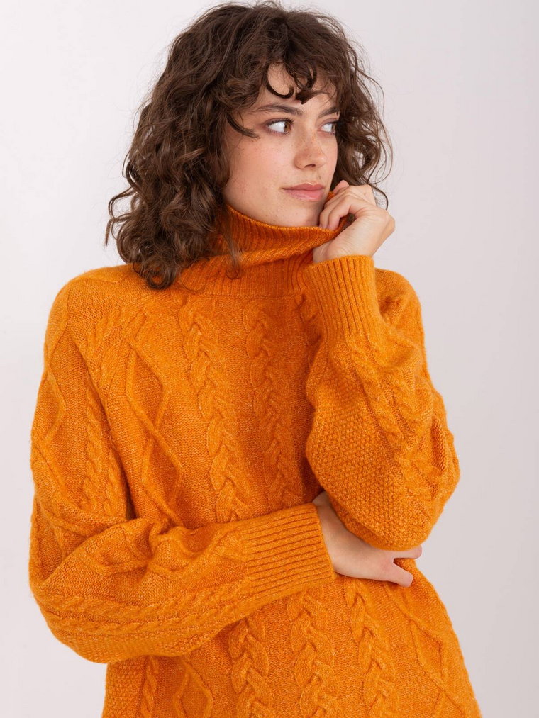 Sweter z warkoczami jasny pomarańczowy casual dekolt golf rękaw długi