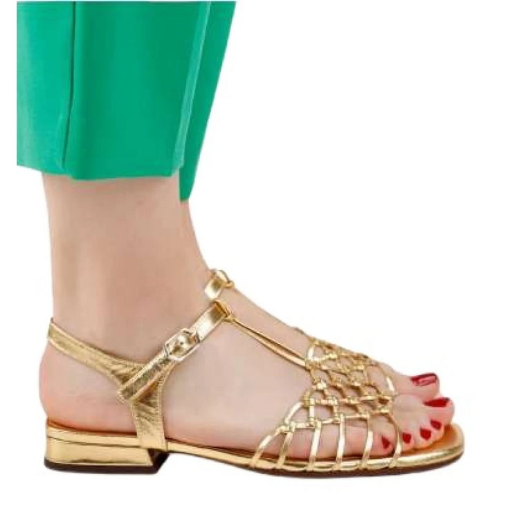 Złote Laminowane Skórzane Sandały Chie Mihara