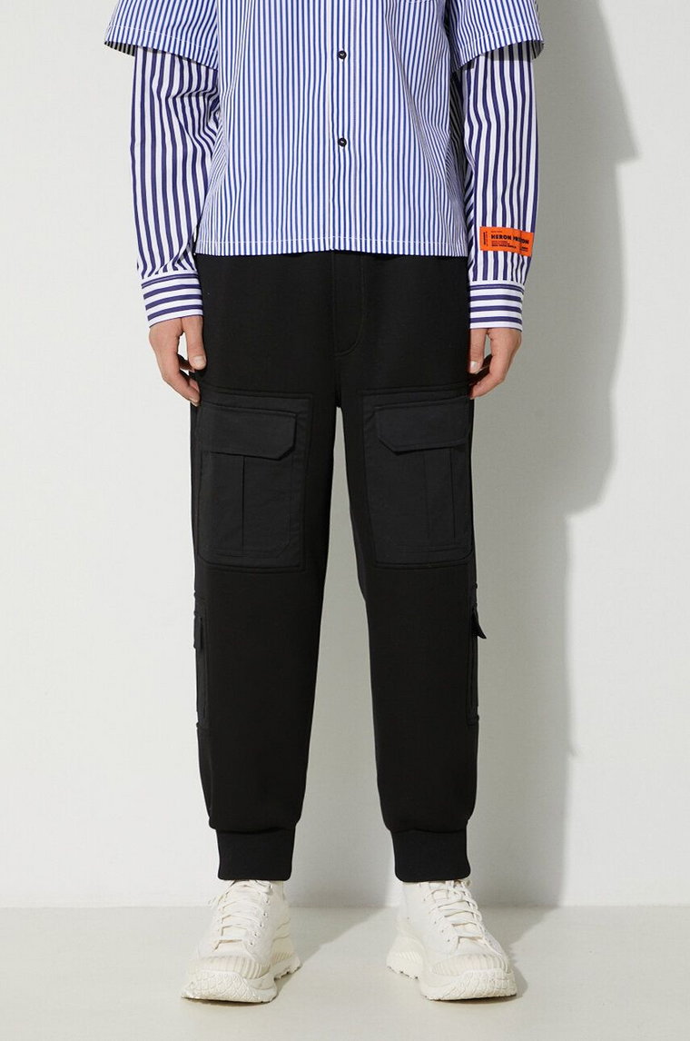 Neil Barett spodnie dresowe FIREMAN LOOSE CARGO kolor czarny gładkie PBJP072H.V512C.01