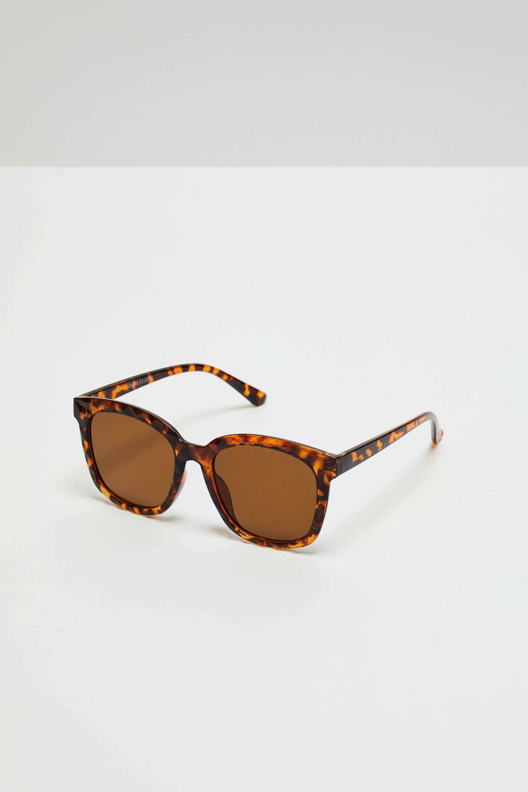 Okulary przeciwsłoneczne z zaokrąglonymi oprawkami brązowe