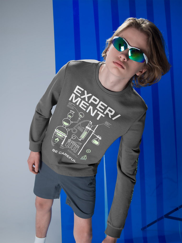 Longsleeve z nadrukiem świecącym w ciemności chłopięcy