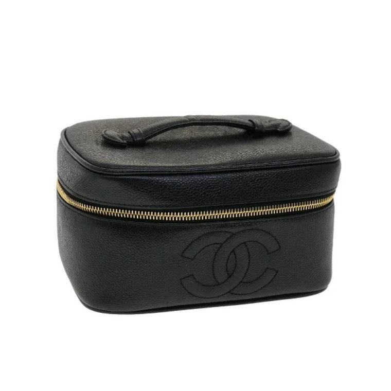 Używana czarna skórzana torebka Chanel Chanel Vintage