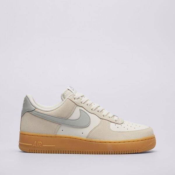 NIKE AIR FORCE 1 &#039;07 LV8