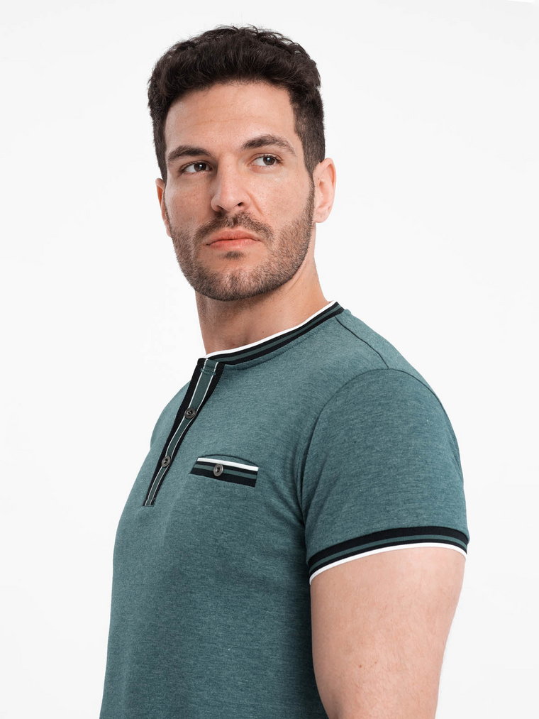Męski t-shirt henley z ozdobnymi ściągaczami - ciemnozielony V2 OM-TSCT-0175