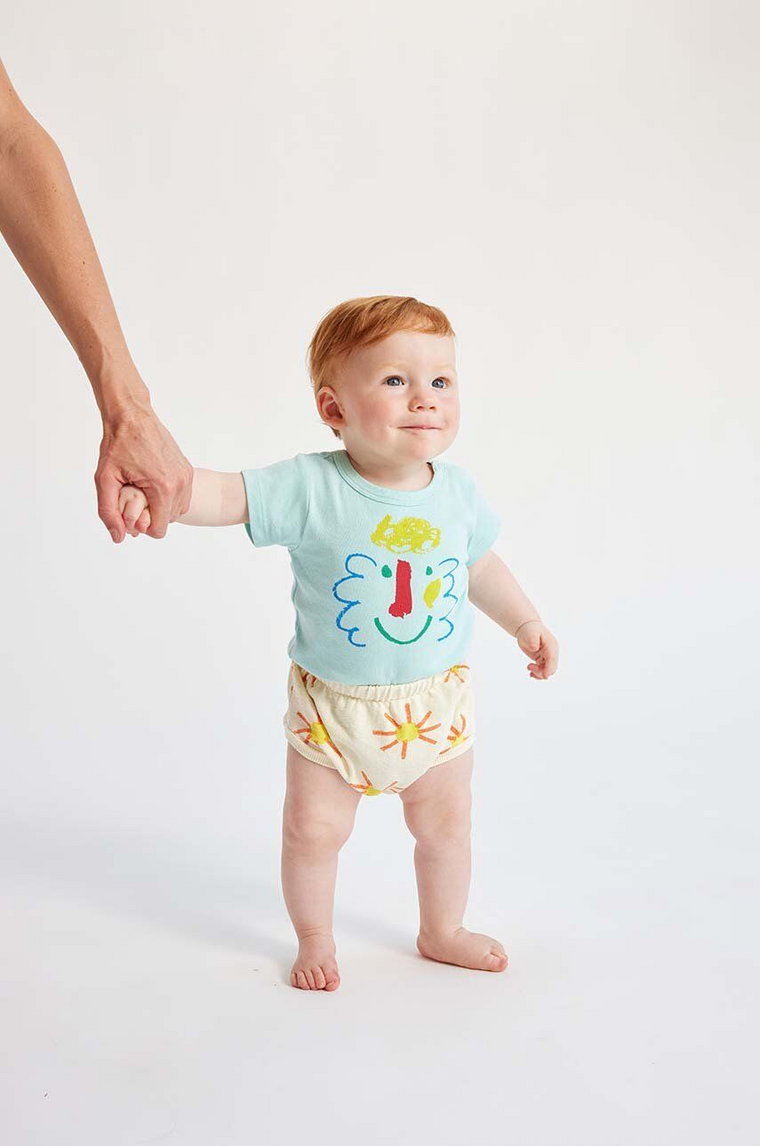 Bobo Choses szorty bawełniane niemowlęce kolor beżowy wzorzyste