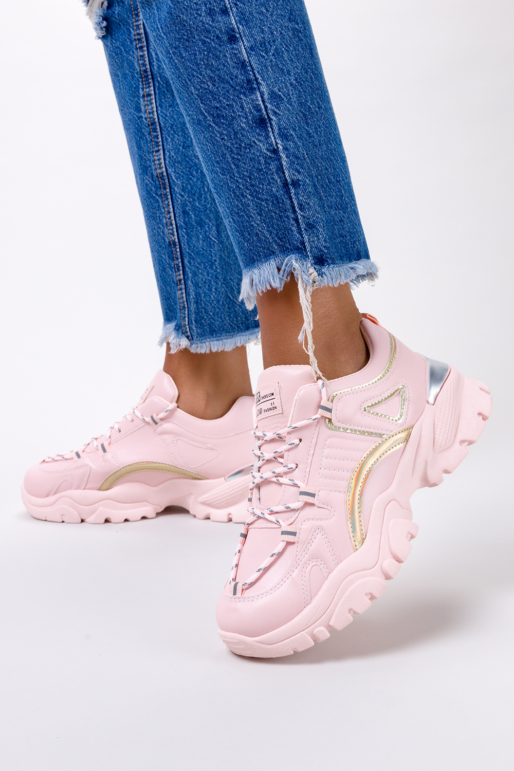 Różowe sneakersy na platformie buty sportowe sznurowane holograficzny pasek  Casu 11-10-21-P Casu
