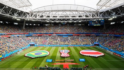 Tak prezentował się stadion w Sankt Petersburgu chwilę przed pierwszym gwizdkiem meczu Brazylia - Kostaryka (fot. PAP/EPA)