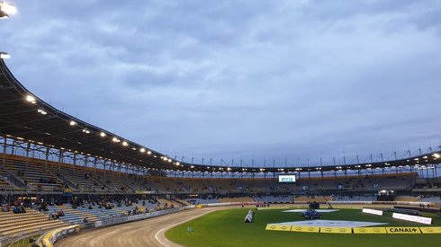 W Gorzowie było zagrożenie deszczem ale w tej chwili nie pada a tor jest bardzo dobrze przygotowany do zawodów! fot. Stal Gorzów