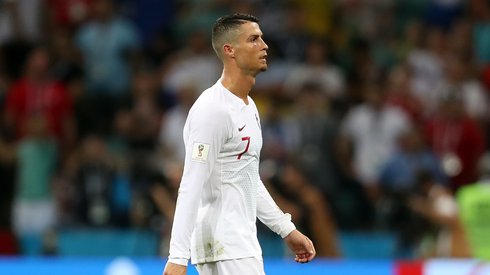 Wczoraj pożegnaliśmy na mundialu dwie wielkie gwiazdy światowej piłki. Cristiano Ronaldo... (fot. PAP/EPA)