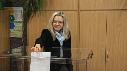 Małgorzata Wassermann oddała swój głos w Krakowie (Fot. Jan Graczyński/PAP)