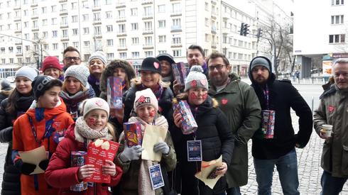 W tym roku sztab WOŚP powstał także w Onecie. Nasi dziennikarze, pracownicy i ich rodziny kwestują na ulicach Warszawy jako wolontariusze