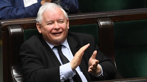 Prezes PiS podczas przemówienia premiera w Sejmie Fot. PAP/Radek Pietruszka