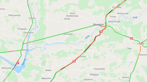 Kierowcy stoją w korkach także na trasie S8 w okolicach Wyszkowa (woj. mazowieckie)