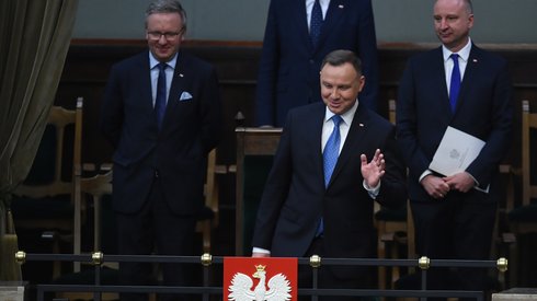 Prezydent jest obecny w Sejmie. Ma zabrać głos po przemówieniu premiera, nie jest znana dokładna godzina. Fot. PAP/Radek Pietruszka