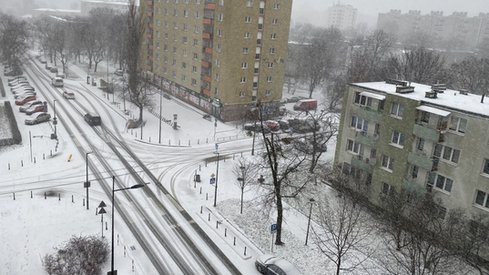 Burza śnieżna w Warszawie (fot. Jaśmina Marczewska, Onet)