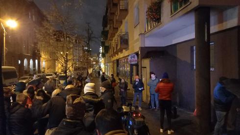 Protest w Poznaniu odbywał się pod biurem poselskim PiS, przy ulicy Młyńskiej, tuż obok siedziby prokuratury, sądu i aresztu śledczego.