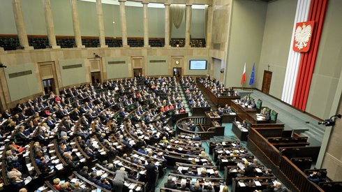 Posłowie podczas posiedzenia Sejmu. Fot. PAP/Marcin Obara