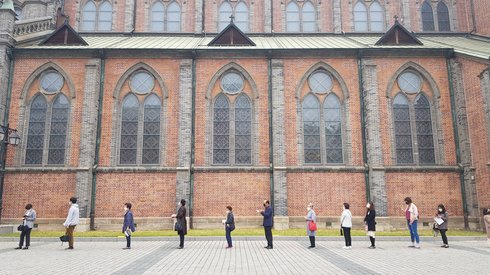 Przed kościołem w Seulu w Korei Południowej, 3 maja 2020 r. / fot. YONHAP, PAP