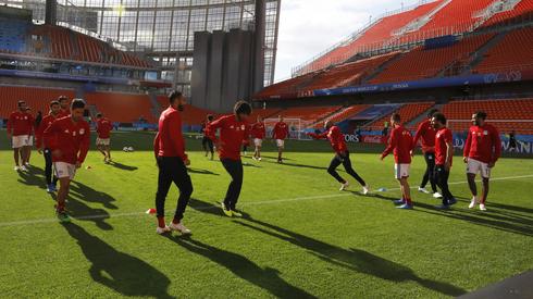 Oficjalny trening reprezentacji Egiptu na stadionie w Jekaterynburgu dzień przed meczem z Urugwajem (fot. PAP/EPA)