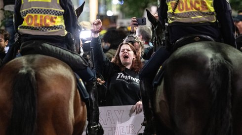 Protesty wz. ze śmiercią George'a Floyda odbywają się też w innych krajach. Demonstracja w Sydney / fot. JAMES GOURLEY, PAP