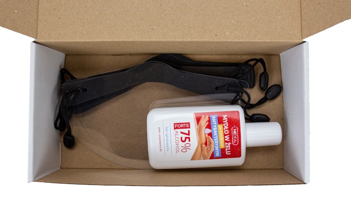 2 sztuki mini przyłbic dla dorosłych + żel antybakteryjny 130 ml GRATIS