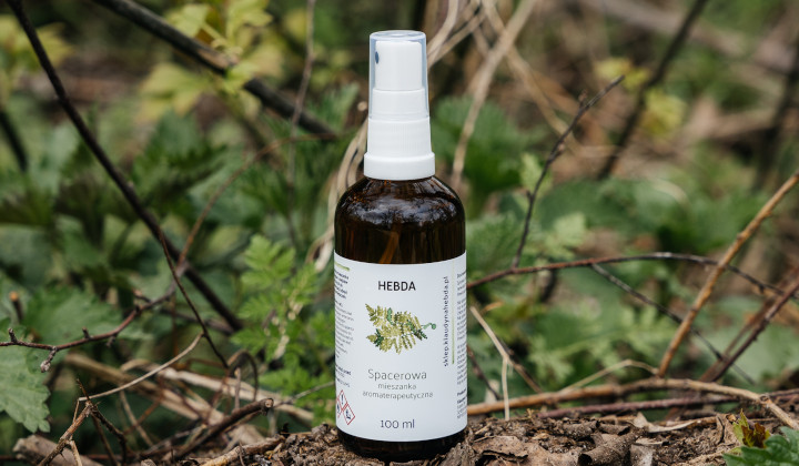 Spacerowa mieszanka aromaterapeutyczna - spray do ubrań przeciw kleszczom HEBDA